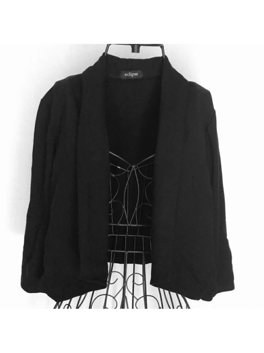 ECLIPSE cropped black cardigan size Medium